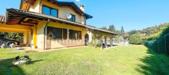 4 غرف نوم فيلا في Brovello-Carpugnino, Italy رقم 292103 89