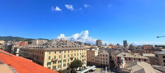 4 bedrooms Apartment in Savona, Italy No. 378388 2