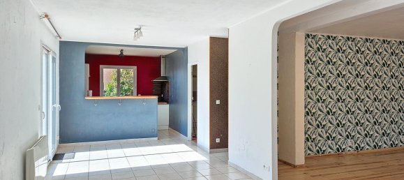 4 Schlafzimmer Haus in Meys, France, Nr. 270221 4