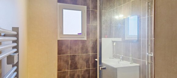 4 Schlafzimmer Haus in Meys, France, Nr. 270221 11