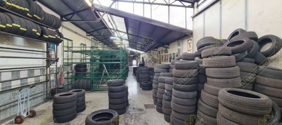 530m² Warehouse in Modena, Italy No. 67322 21