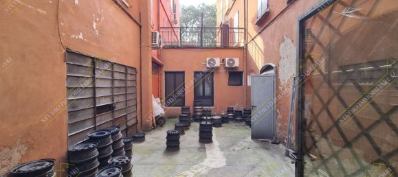 530m² Warehouse in Modena, Italy No. 67322 10