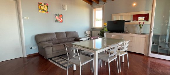 2 bedrooms Penthouse in Desenzano del Garda, Italy No. 121137 5