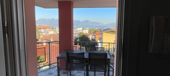 2 bedrooms Penthouse in Desenzano del Garda, Italy No. 121137 12