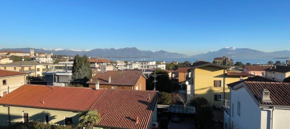 2 bedrooms Penthouse in Desenzano del Garda, Italy No. 121137 44