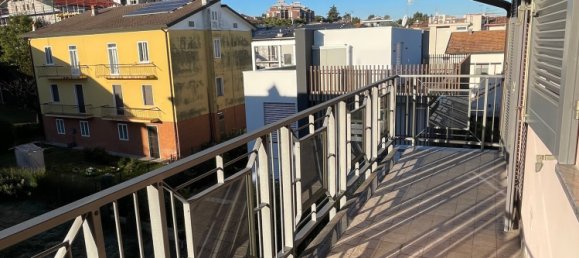 2 bedrooms Penthouse in Desenzano del Garda, Italy No. 121137 34