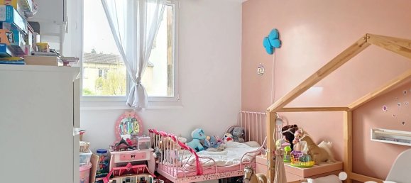 2 bedrooms Apartment in Suresnes, France No. 131405 6