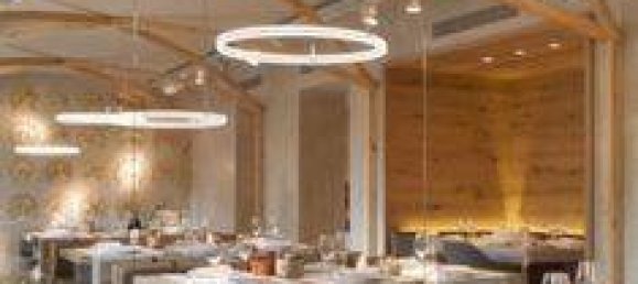 3 rooms Commercial property in Lucca, Italy No. 62732 4