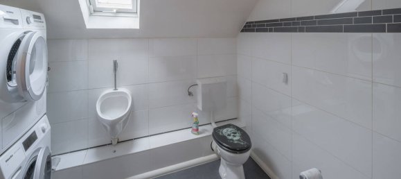 11 rooms Building in Tuttlingen, Germany No. 86145 8