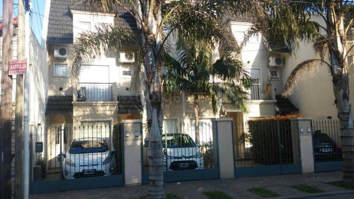 2 bedrooms House in Bermudez, Argentina No. 55636