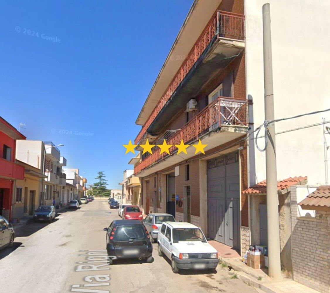 Apartamento de 7 dormitorios en Sava, Italy No. 318105