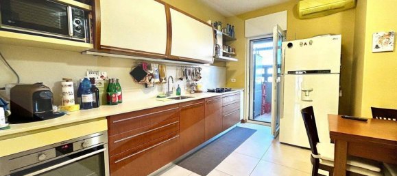 4-salle Appartement à Bitritto, Italy No. 17130 17