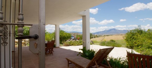 6 غرف نوم فيلا في Coin, Spain رقم 137925 72