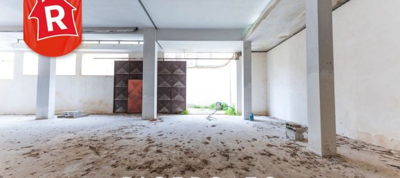 Коммерческая недвижимость 440м² в Лечче, Италия № 61945 6