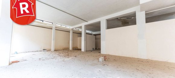 Коммерческая недвижимость 440м² в Лечче, Италия № 61945 18