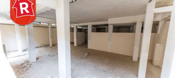 Коммерческая недвижимость 440м² в Лечче, Италия № 61945 23