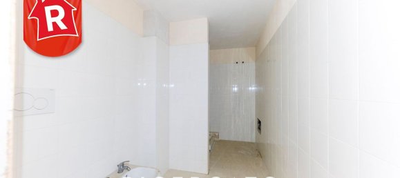 Коммерческая недвижимость 440м² в Лечче, Италия № 61945 8