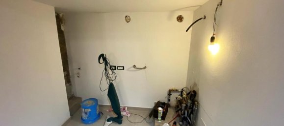 4 rooms Apartment in Castelfiorentino, Italy No. 18145 29