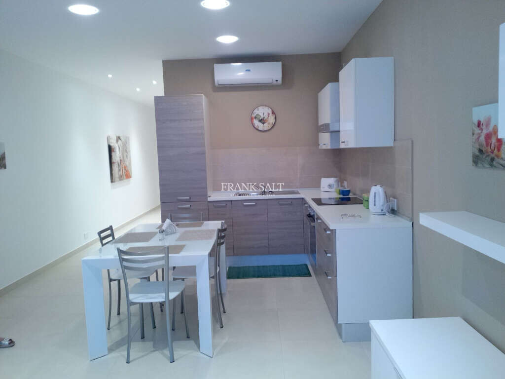 Apartamento de 2 dormitorios en Saint Paul's Bay, Malta No. 10746