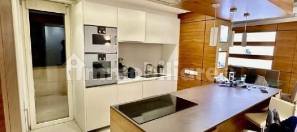 Пентхаус с 2 спальнями в Рим, Италия № 296473 6