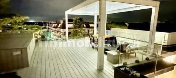 Пентхаус с 2 спальнями в Рим, Италия № 296473 4