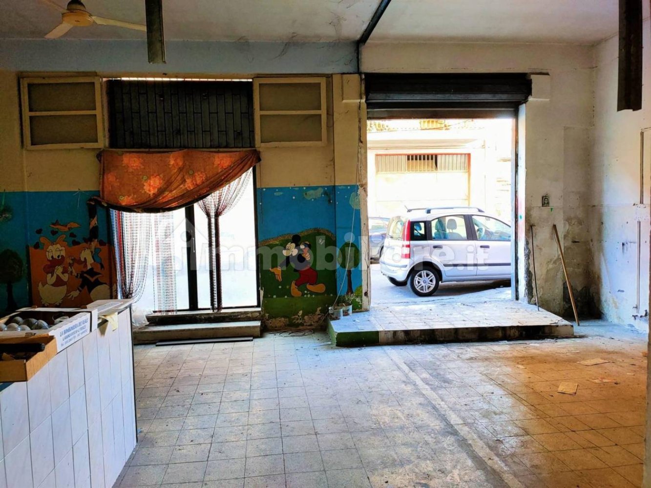 1 room Commercial property in Misterbianco, Italy No. 44676