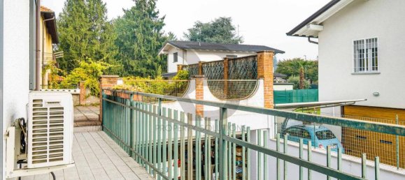 Вилла с 8 комнатами в Моццате, Италия № 30290 28