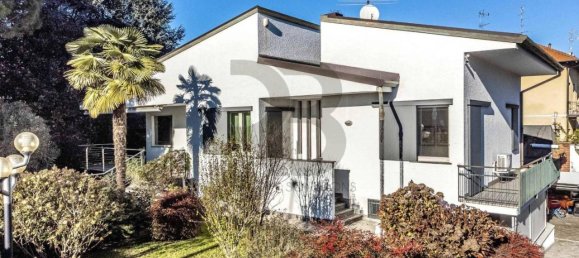 Вилла с 8 комнатами в Моццате, Италия № 30290 5