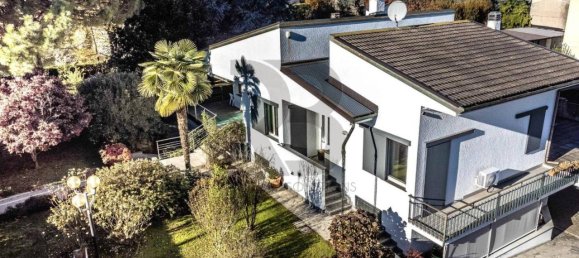 Вилла с 8 комнатами в Моццате, Италия № 30290 4