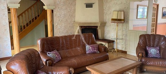 5 bedrooms House in Millancay, France No. 260884 3