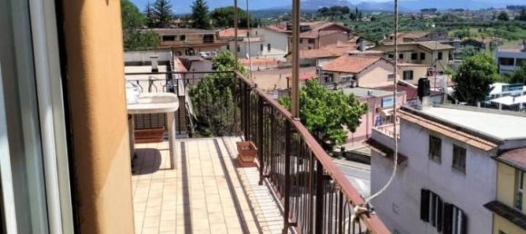 Apartamento de 3 habitaciónes en Monterotondo, Italy No. 22012 16