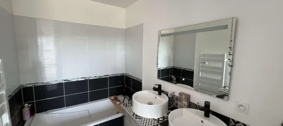 5 bedrooms Villa in Occitanie, France No. 323844 8