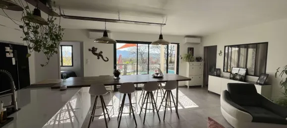 5 bedrooms Villa in Occitanie, France No. 323844 4