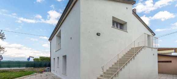 5 rooms House in Torri di Quartesolo, Italy No. 88399 3
