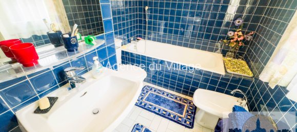 6 bedrooms House in Chaumont-en-Vexin, France No. 155437 11