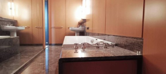 3 bedrooms Apartment in Busto Arsizio, Italy No. 2352 33