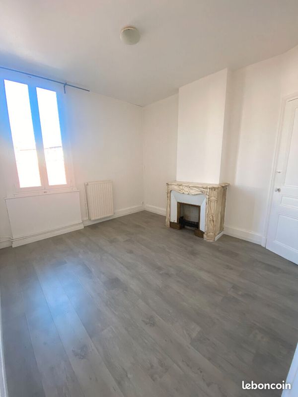 2 Schlafzimmer Wohnung in Saint-Etienne, France, Nr. 341368