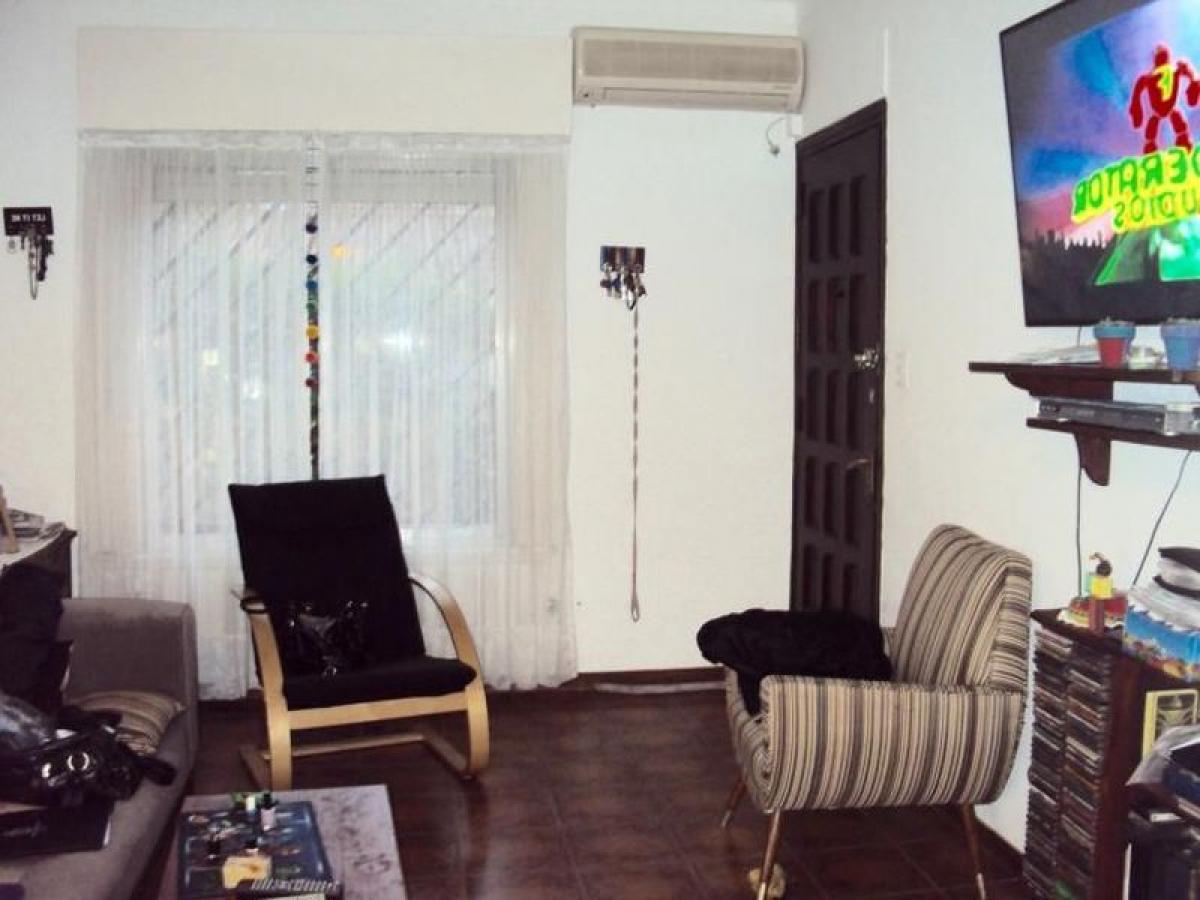 2 chambres Maison à Tres de Febrero, Argentina No. 83354