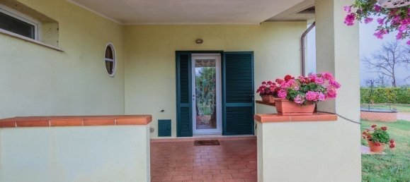 5 Schlafzimmer Haus in Grosseto, Italy, Nr. 67403 8