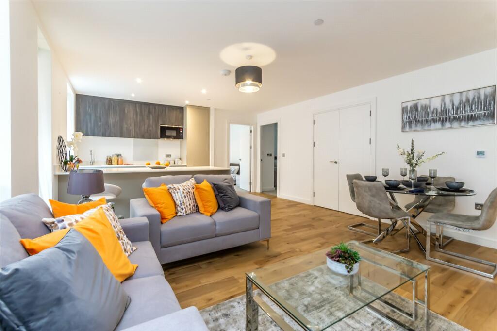 3 Schlafzimmer Wohnung in Croydon, United Kingdom, Nr. 7949