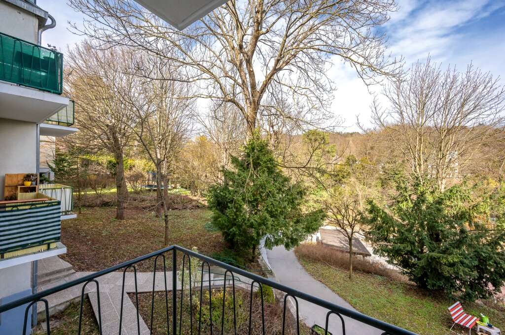 2-salle Appartement à Penzing, Austria No. 49816