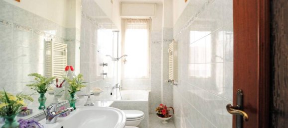 3غرفة شقة في Cinisello Balsamo, Italy رقم 227389 55