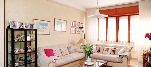 3غرفة شقة في Cinisello Balsamo, Italy رقم 227389 3