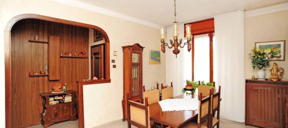 3غرفة شقة في Cinisello Balsamo, Italy رقم 227389 30