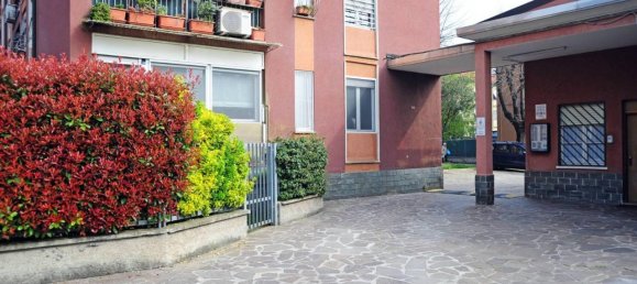 3غرفة شقة في Cinisello Balsamo, Italy رقم 227389 50