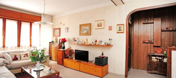 3غرفة شقة في Cinisello Balsamo, Italy رقم 227389 7