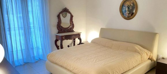 3 rooms Apartment in Taranto, Italy No. 40464 15