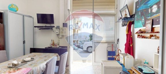 71m² Commercial property in Genoa, Italy No. 266442 4