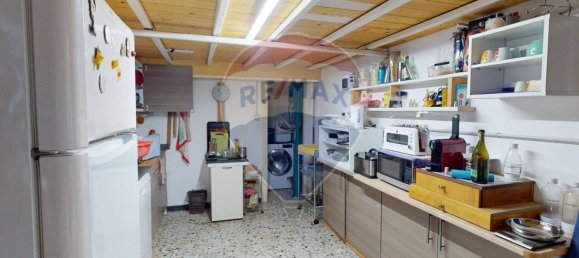 71m² Commercial property in Genoa, Italy No. 266442 16