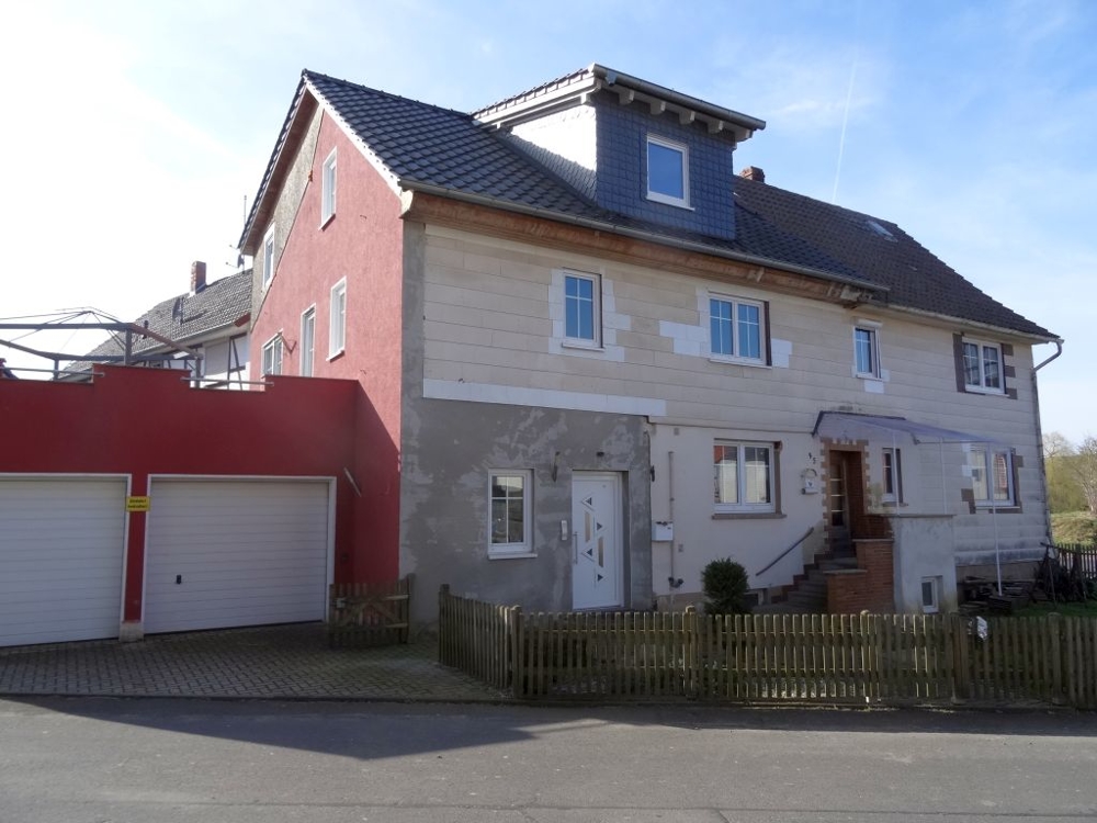 Adosado de 7 habitaciónes en Schwalm-Eder, Germany No. 169812